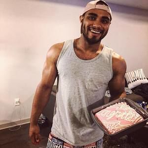 Meet your Posher, Dakota